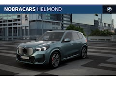 BMW iX1 - eDrive20 M Sport / Panoramadak / Trekhaak / Sportstoelen / M Adaptief onderstel / Comfort