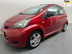 Toyota Aygo - 1.0-12V Aspiration Red # Airco # Half Leder # Trekhaak # Lmv # Nap