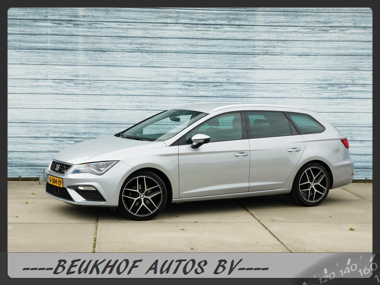 SEAT Leon ST - 1.5 TSI FR Ultimat Edition Automaat Carplay Cam - AutoWereld.nl