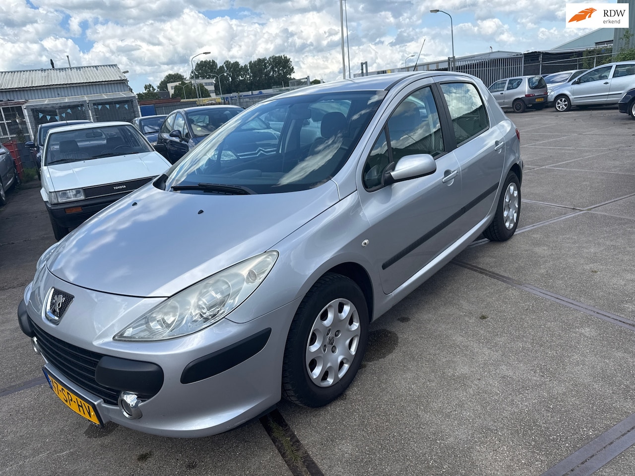 Peugeot 307 - 1.6-16V XT Inruil Mogelijk - AutoWereld.nl