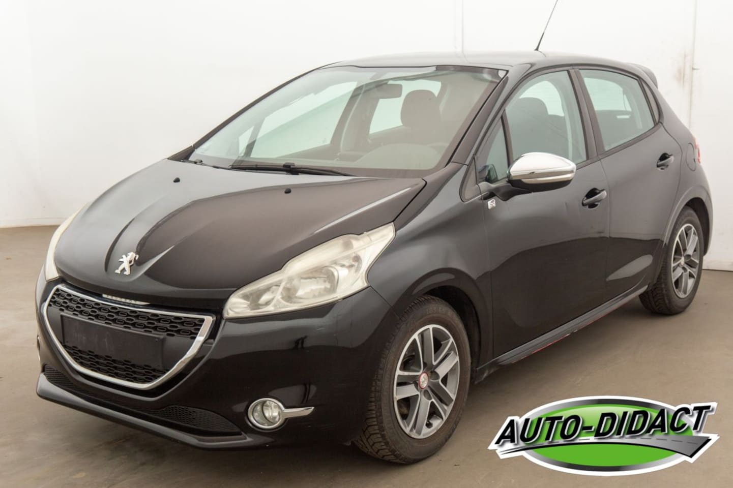 Peugeot 208 - 1.2 Airco - AutoWereld.nl