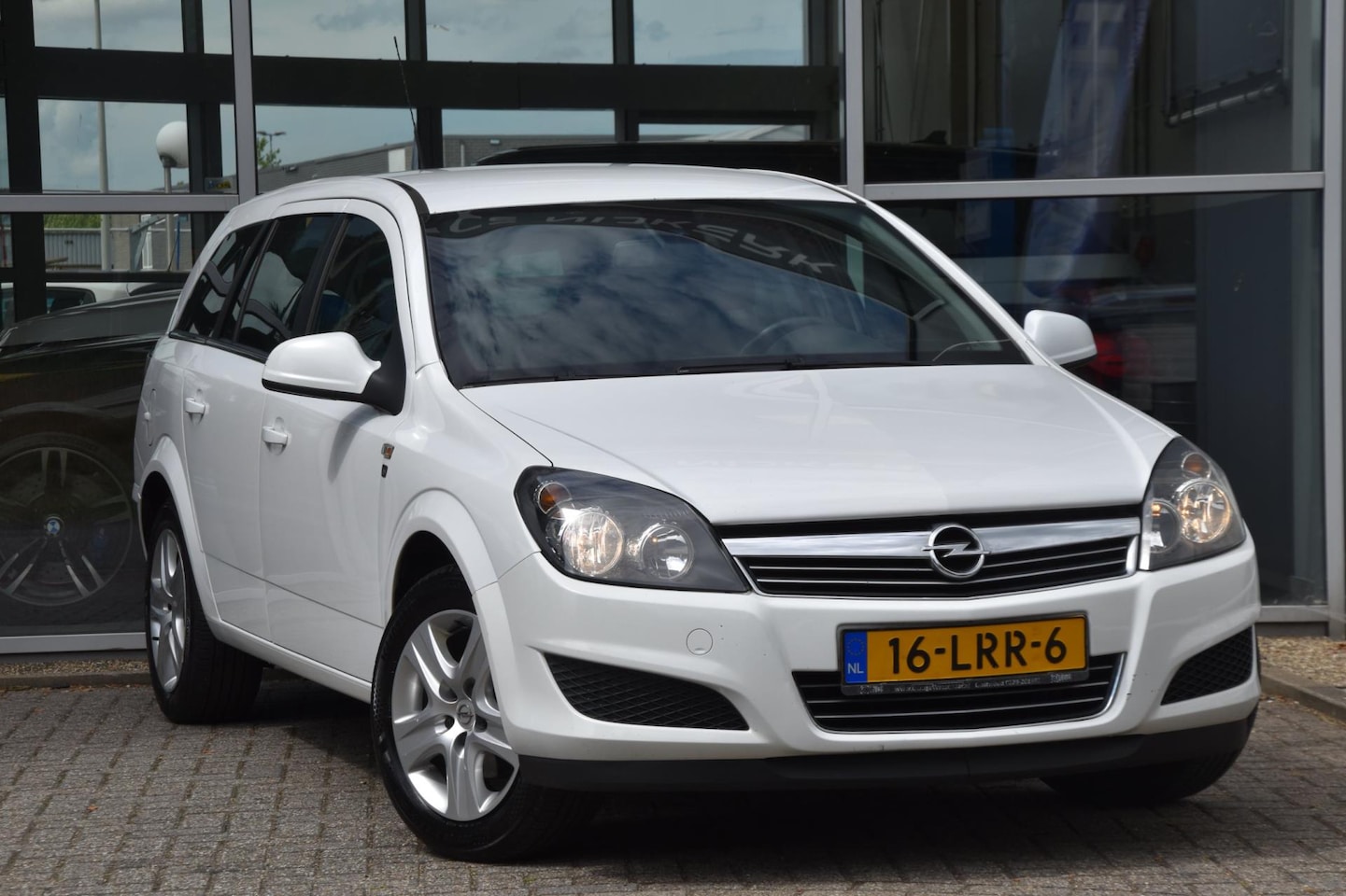 Opel Astra Wagon - 1.4 111 years Edition Airco Elek. Ramen Trekhaak Apk Youngtimer - AutoWereld.nl