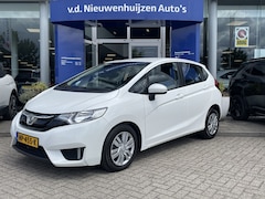 Honda Jazz - 1.3 i-VTEC Trend 19 dkm Automaat dealer onderhouden Trekhaak info: M.Safari 0492588976