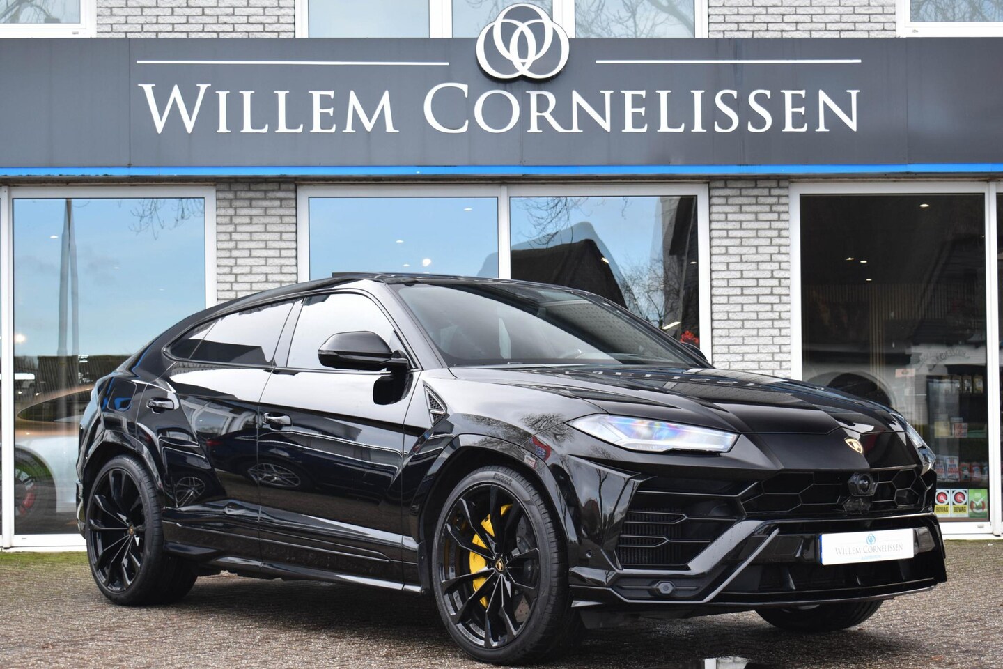 Lamborghini Urus - 4.0 V8 Keramisch Pano B&O Leder BTW Lamborghini Urus 4.0 V8 Keramisch Pano B&O Leder - AutoWereld.nl