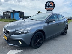 Volvo V40 Cross Country - 2014 * 1.6 D2 Momentum * LED * AUTOMAAT * LMV