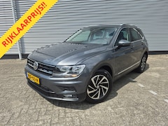 Volkswagen Tiguan - 1.5 TSI Life Automaat, applecarplay/android/navigatie, cruise, stoelverwarming, parkeersen