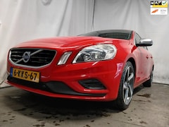 Volvo V60 - 1.6 T3 R-Design - Clima - Cruise - LM Velgen - Schade - BPM