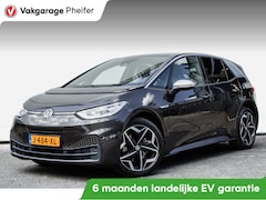 Volkswagen ID.3 - First Plus 58 kWh Trekhaak/ Stoelverwarming/ Carplay/ IQ light/ DAB+/ Adapt. cruise