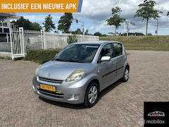 Daihatsu Sirion 2 - 1.0-12V Trend - nieuwe koppeling