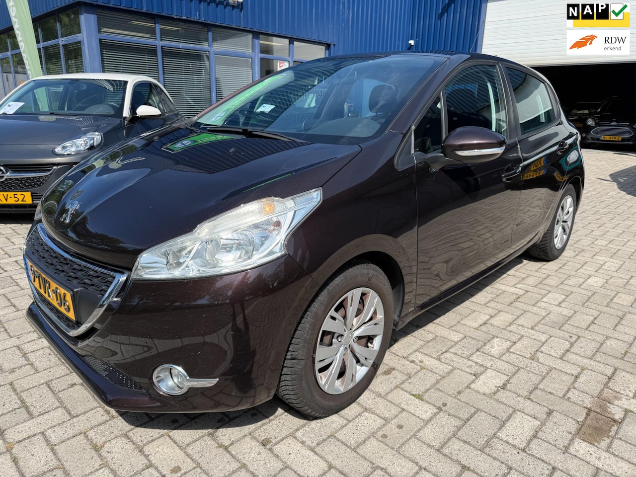 Peugeot 208 - 1.0 VTi 68pk Active / AIRCO / CRUISE / CARPLAY / HANDELSPRIJS / APK 03-2026 - AutoWereld.nl
