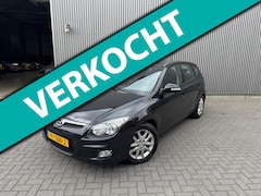 Hyundai i30 - 1.6i Style|Half Leder|Climate control|Trekhaak