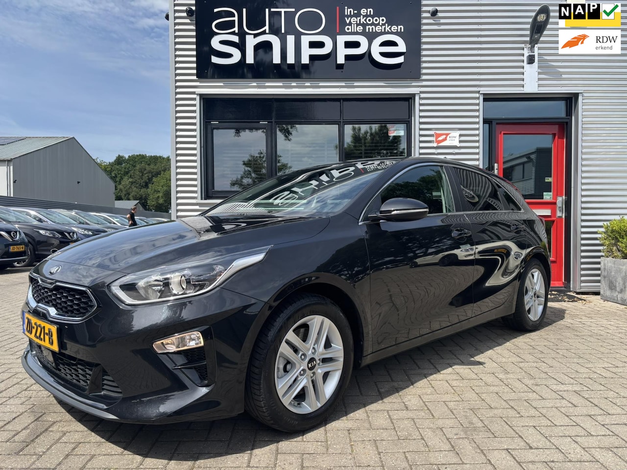 Kia Cee'd - Ceed 1.0 T-GDi DynamicPlusLine -5DRS.-STOEL + STUURWIELVERWARMING-KEYLESS-APPLE CARPLAY/AN - AutoWereld.nl