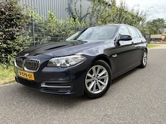 BMW 5-serie Touring - 520i Business / AUTOMAAT / NAVI / AIRCO