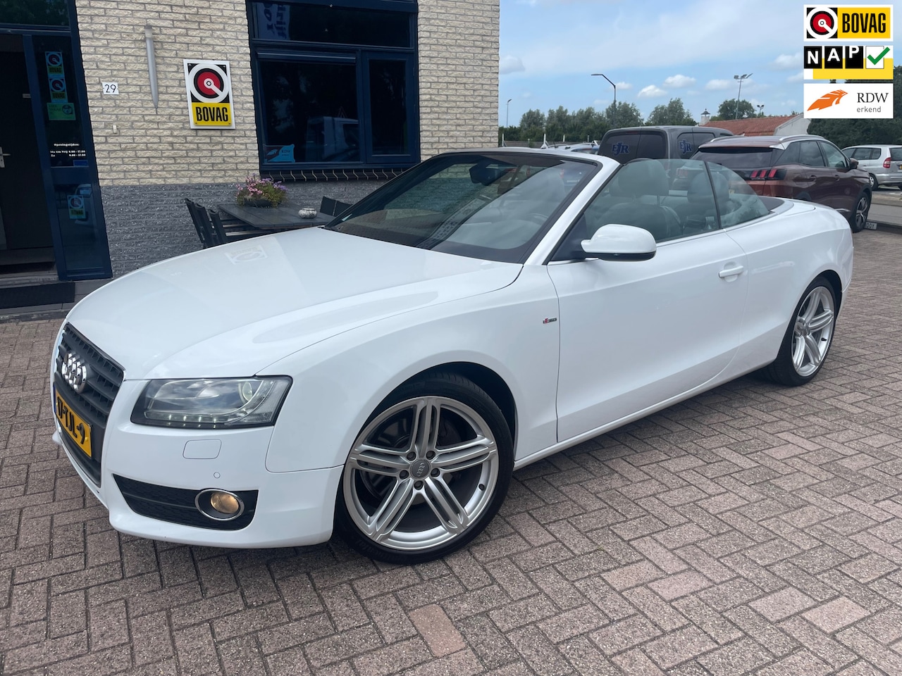 Audi A5 Cabriolet - 2.0 TFSI quattro Pro Line S 2.0 TFSI quattro Pro Line S-NAV-PDC-Leer - AutoWereld.nl