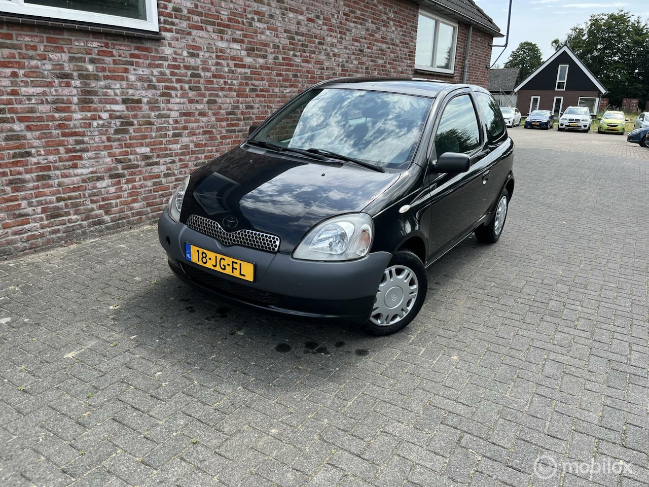 Toyota Yaris - 1.0-16V VVT-i Terra 1.0-16V VVT-i Terra - AutoWereld.nl