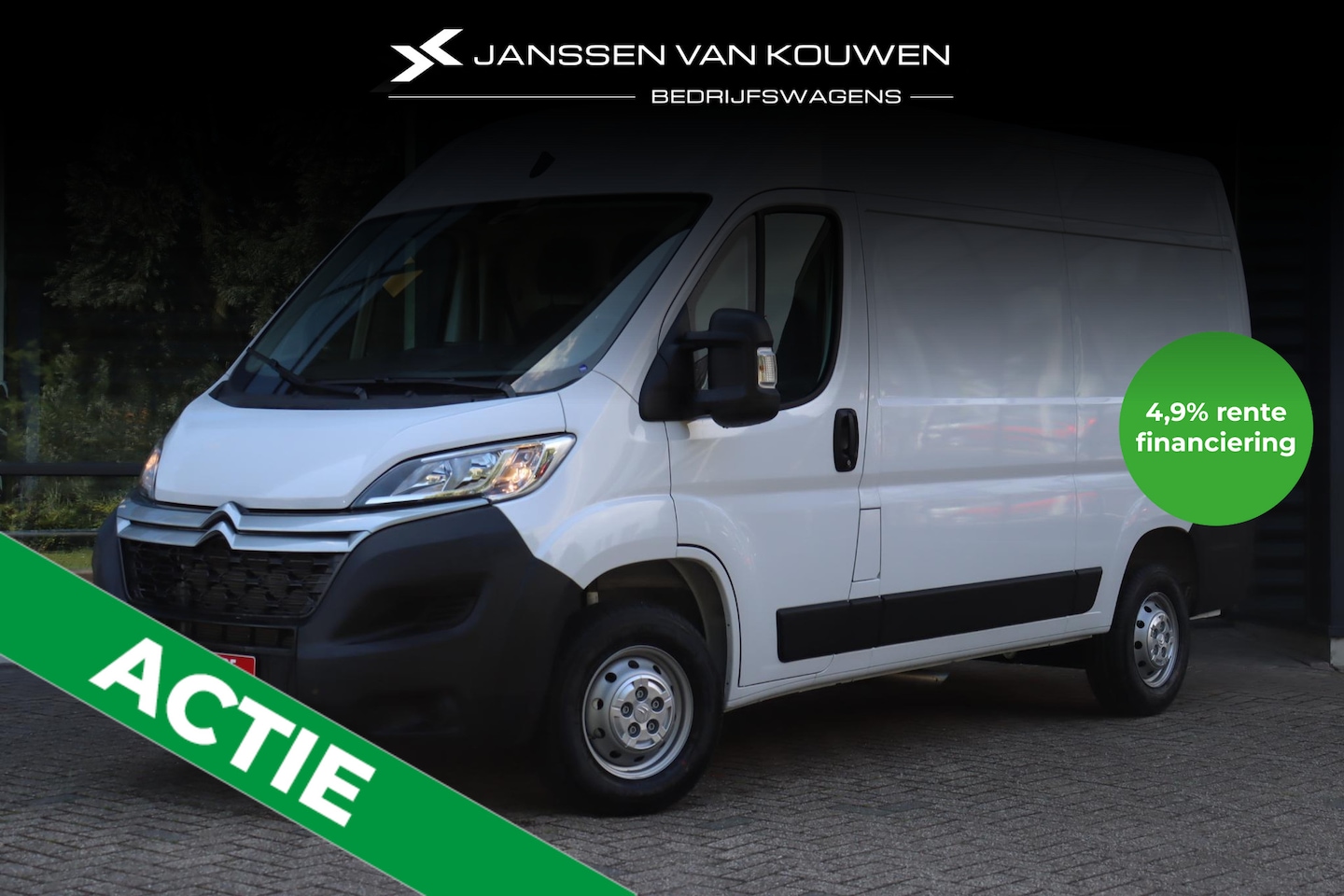 Citroën Jumper - 2.2 BlueHDi 120 L2H2 3.3t / Direct leverbaar / Navigatie+Carplay / Parkeersensoren - AutoWereld.nl
