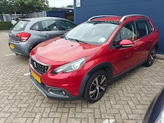 Peugeot 2008 - 1.2 PureTech Allure | Achterbank in delen neerklapbaar | Achteruitrijcamera | Audio instal