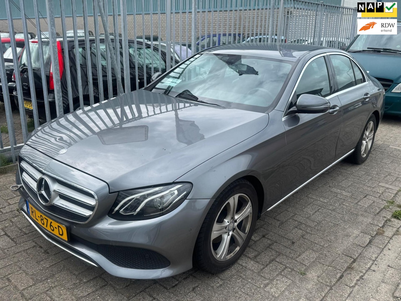 Mercedes-Benz E-klasse - 200 d Prestige Automaat vol optie Motor defect - AutoWereld.nl