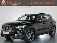 Volvo XC40 - 1.5 T5 Recharge R-Design, Alcantara, Camera, Navigatie, H&K, Blind Spot, Apple Carplay/And