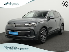 Volkswagen Tiguan - 1.5 eTSI 150 pk DSG Life Edition | Trekhaak | Stuur-/stoelverwarming | Achteruitrijcamera