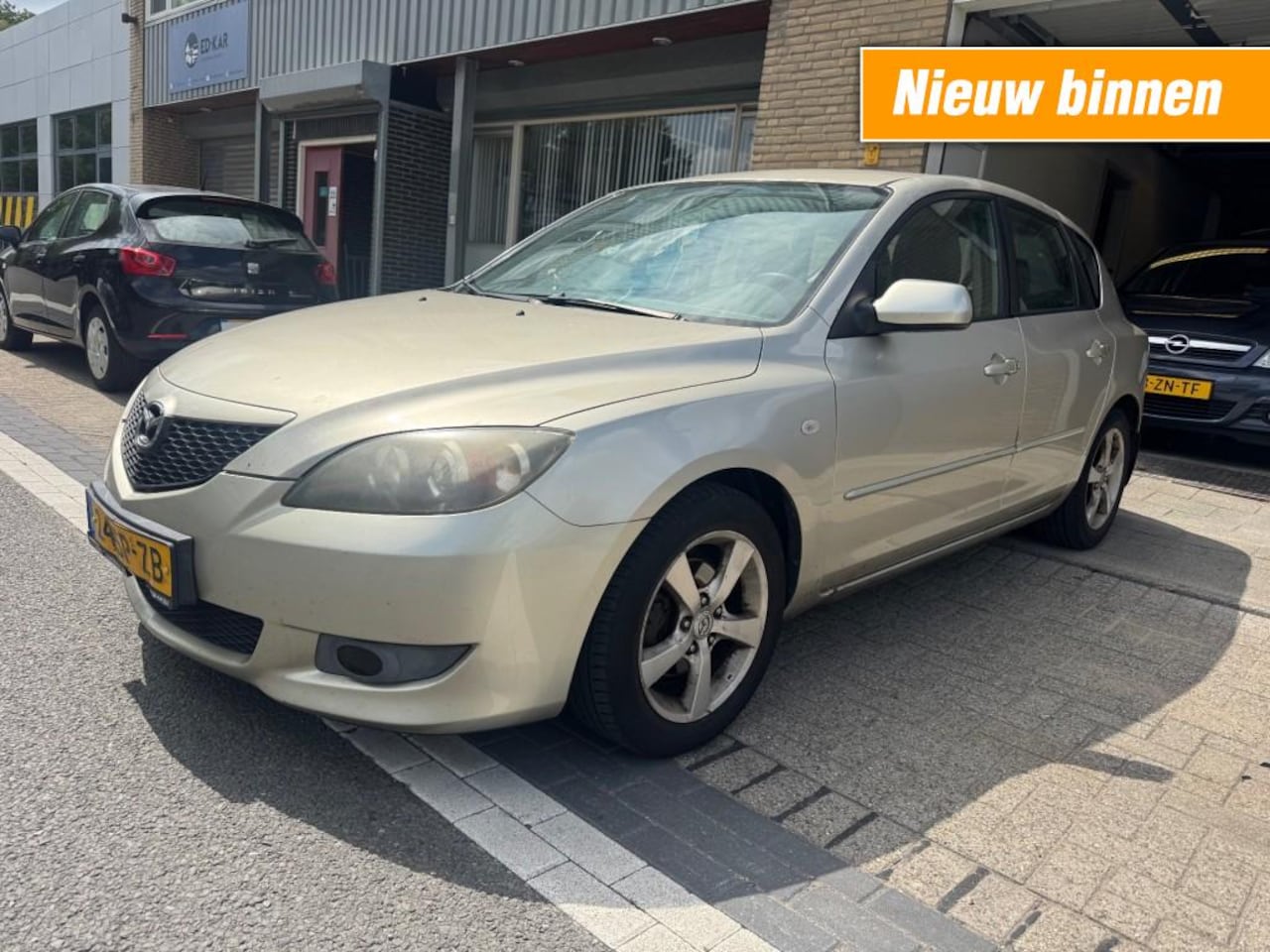 Mazda 3 Sport - Sport 1.6 Executive CLIMA LMV PDC LEER RIJDT GOED EXPORT PRICE APK - AutoWereld.nl