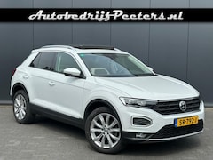 Volkswagen T-Roc - 1.5 TSI Sport P-dak LED ACC V-Cockpit Navi Carplay NL-auto