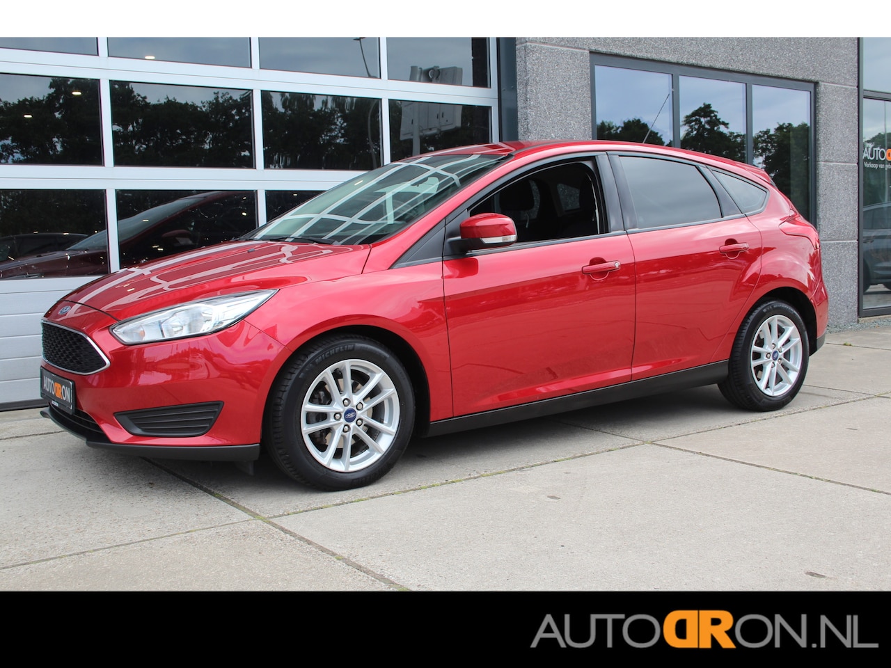 Ford Focus - 1.0 Ecoboost 126 Pk Automaat Trend Edition Navigatie LM Parkeersensoren - AutoWereld.nl