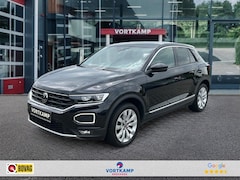 Volkswagen T-Roc - 1.5 TSI DSG SPORT TREKHAAK/CAMERA/NAVI/CARPLAY/ACC/STOELVERW/E-KLEP