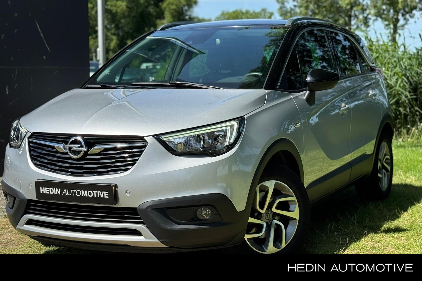 Opel Crossland X - 1.2 Turbo Innovation | Aut. | Climate Control | Navigatie | Camera | Parkeersensoren voor - AutoWereld.nl