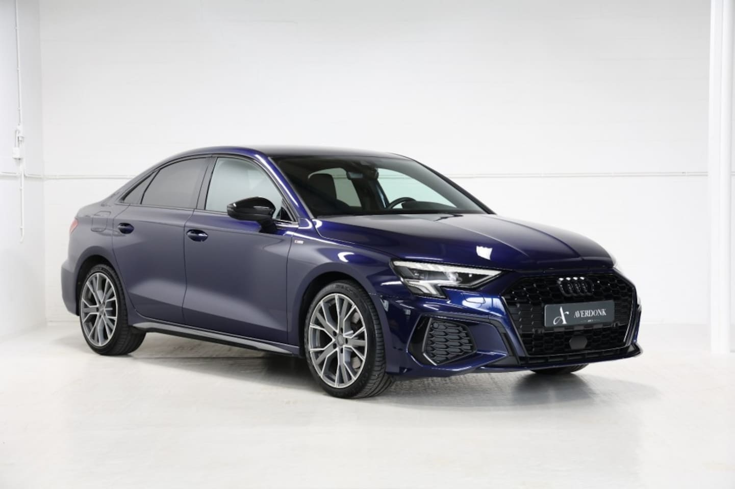 Audi A3 Limousine - Limousine 30TFSI 3x S-Line Aut. NAP/Zwart optiek/18inch/Dynamisch - AutoWereld.nl
