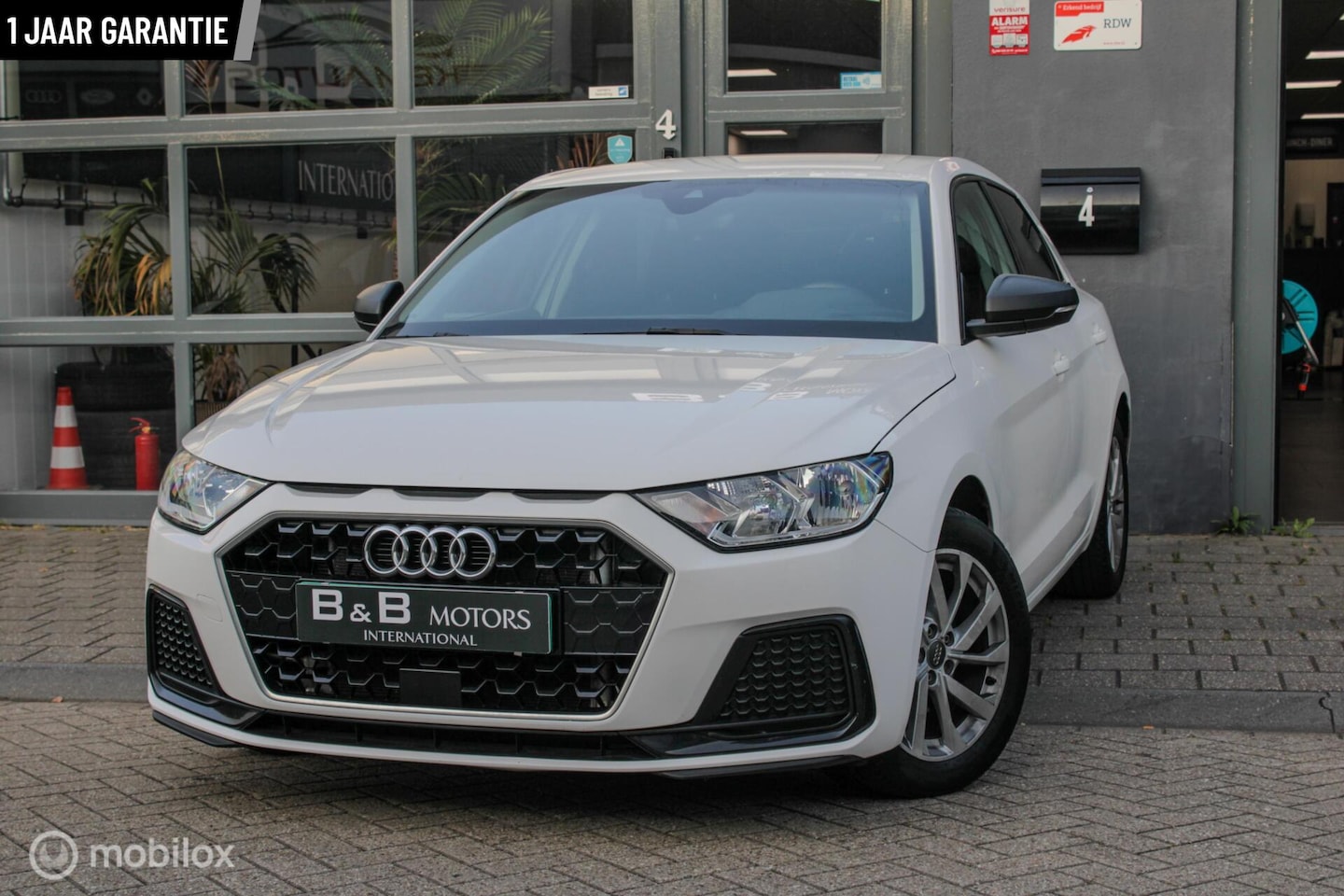 Audi A1 Sportback - 30 TFSI + 1 Jaar Garantie - AutoWereld.nl