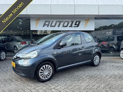 Toyota Aygo - 1.0-12V