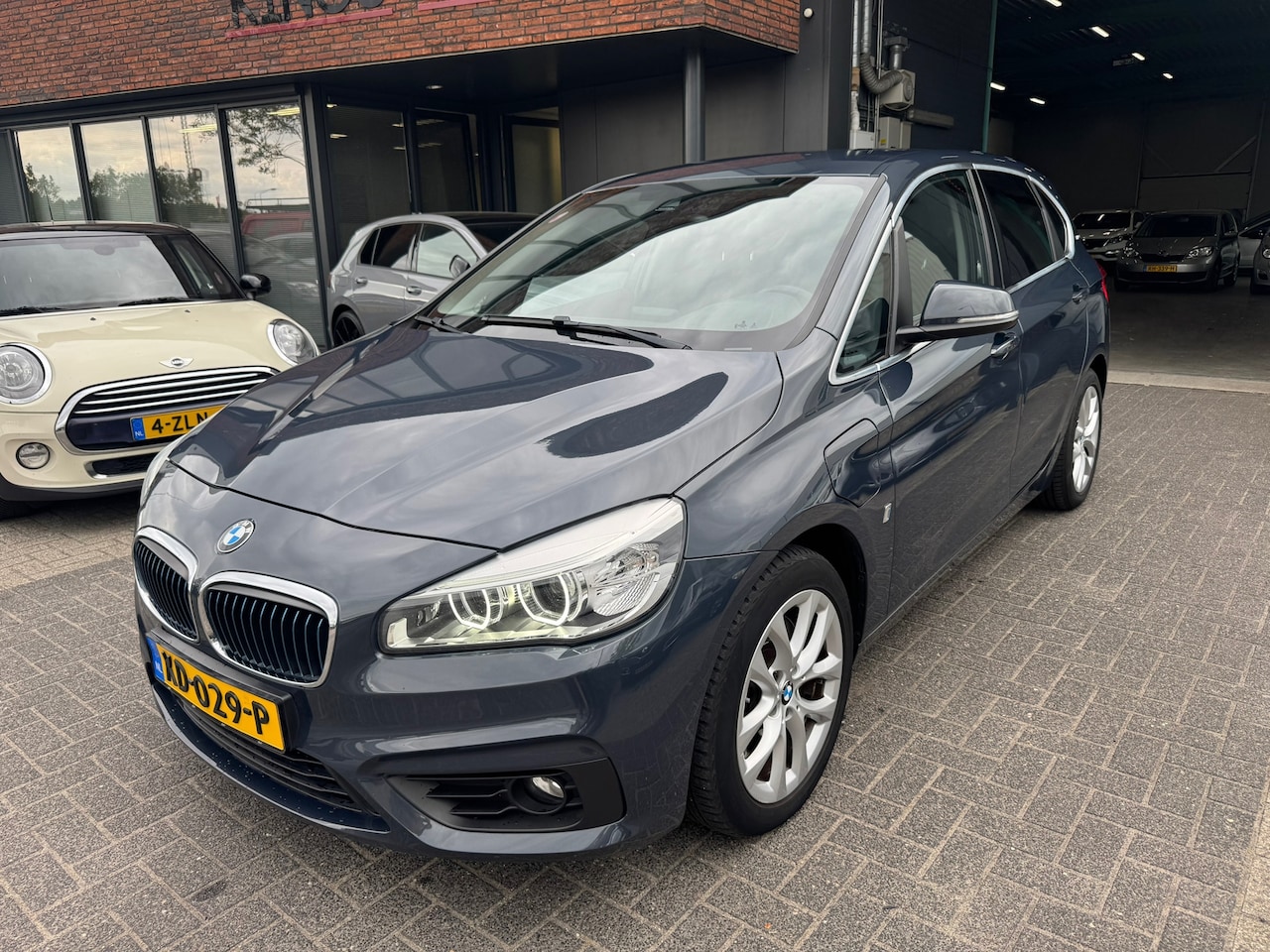 BMW 2-serie Active Tourer - 225xe iPerformance Executive ORIG NL NAP DEALER ONDERHOUDEN - AutoWereld.nl