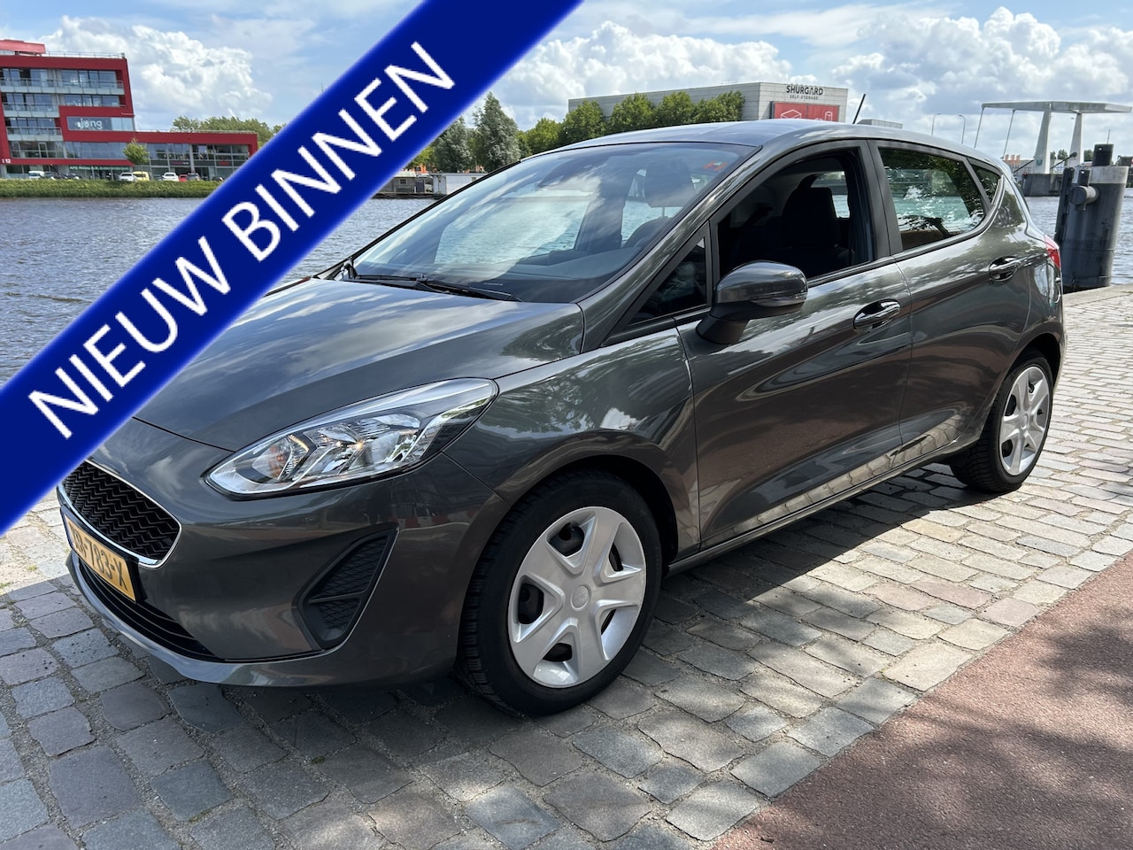 Ford Fiesta - 1.1 Trend 5-drs. Airco Navi Cruise Carplay - AutoWereld.nl