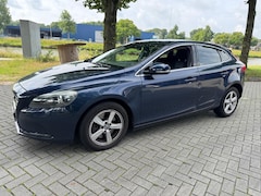 Volvo V40 - 2.0 D4 Momentum Business