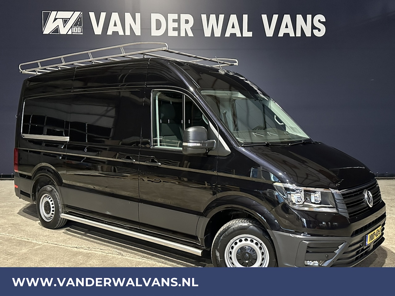 Volkswagen Crafter - 2.0 TDI L3H3 L2H2 Euro6 Airco | Imperiaal | Cruisecontrol | Trekhaak Apple Carplay, Androi - AutoWereld.nl
