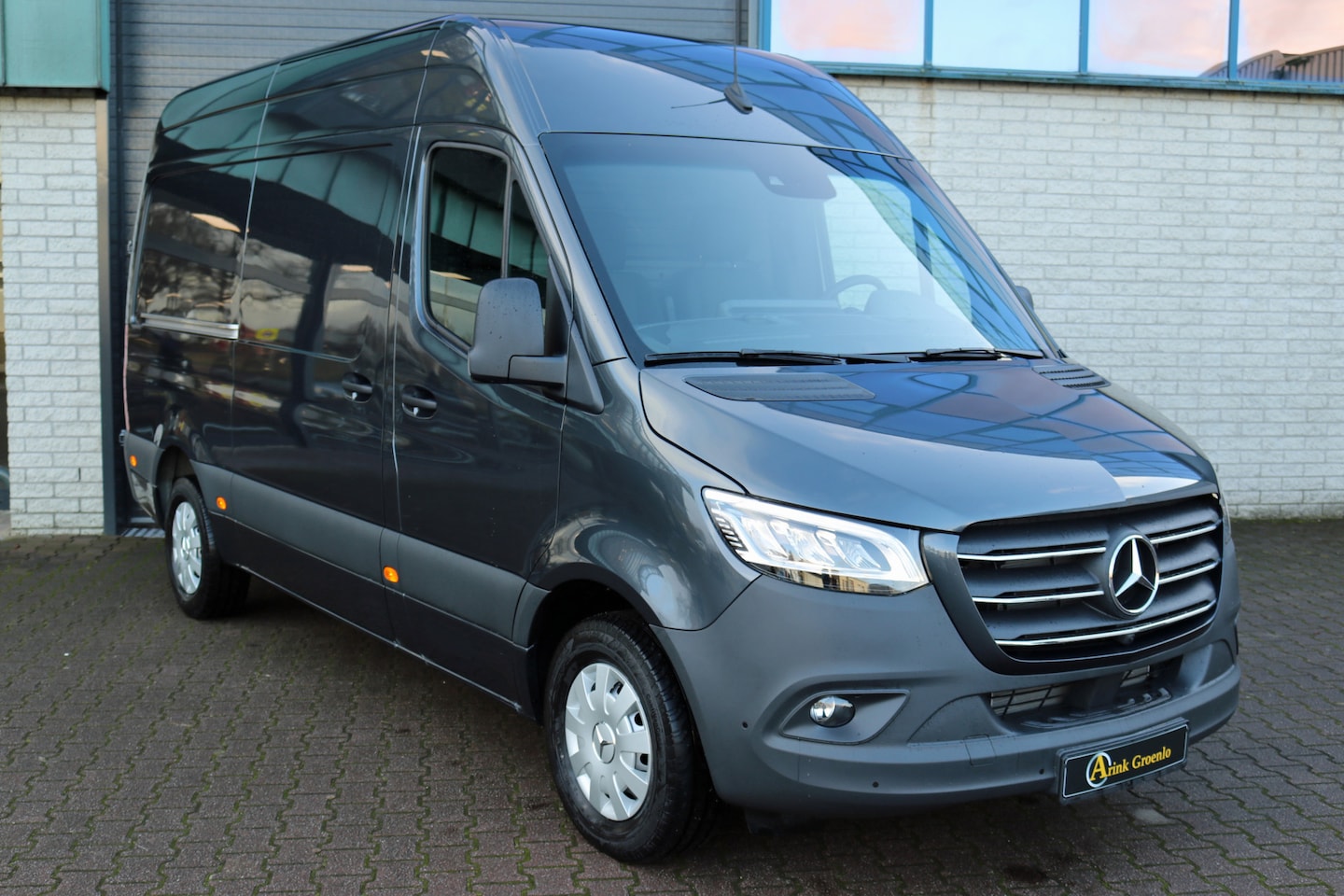 Mercedes-Benz Sprinter - 317 CDI L2H2 BPM vrij 360° ALARM KL3 DISTRONIC MBUX10 LED 9G-TRONIC PDC 3.5T AHW COMPLEET - AutoWereld.nl