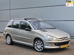 Peugeot 206 SW - 1.6-16V Griffe Dakje |Leder |Clima |Trekhaak |Lmv |Nap |Boekjes