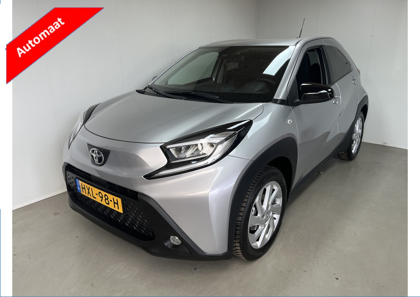 Toyota Aygo X - 1.0 VVT-i S-CVT Envy Automaat Apple Carplay Stoelverwarming Camera - AutoWereld.nl
