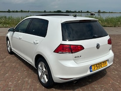 Volkswagen Golf - 1.2 TSI Highline