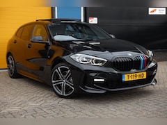 BMW 1-serie - 118i M Line / AUT / Navi / Camera / M Interieur / Cruise Control / Open Panoramadak / Led