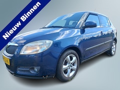 Skoda Fabia - 1.4-16V Tour Pro