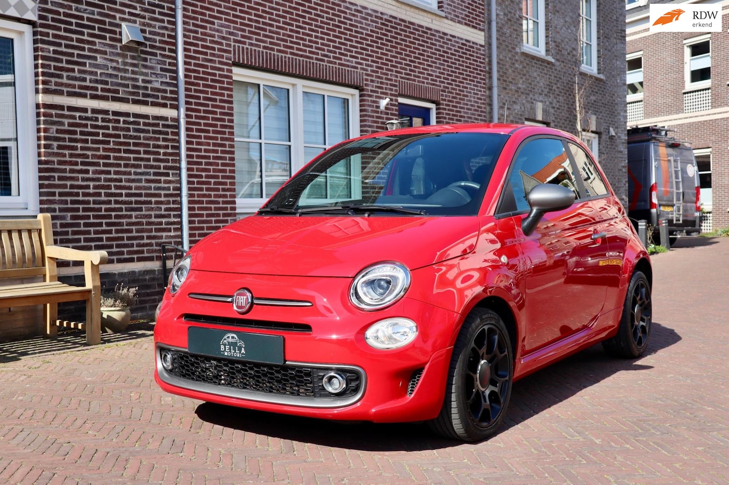 Fiat 500 - S 0.9 Sport | Rosso Corsa | 6 Bak | Cruise Control | 7 Inch Display - AutoWereld.nl