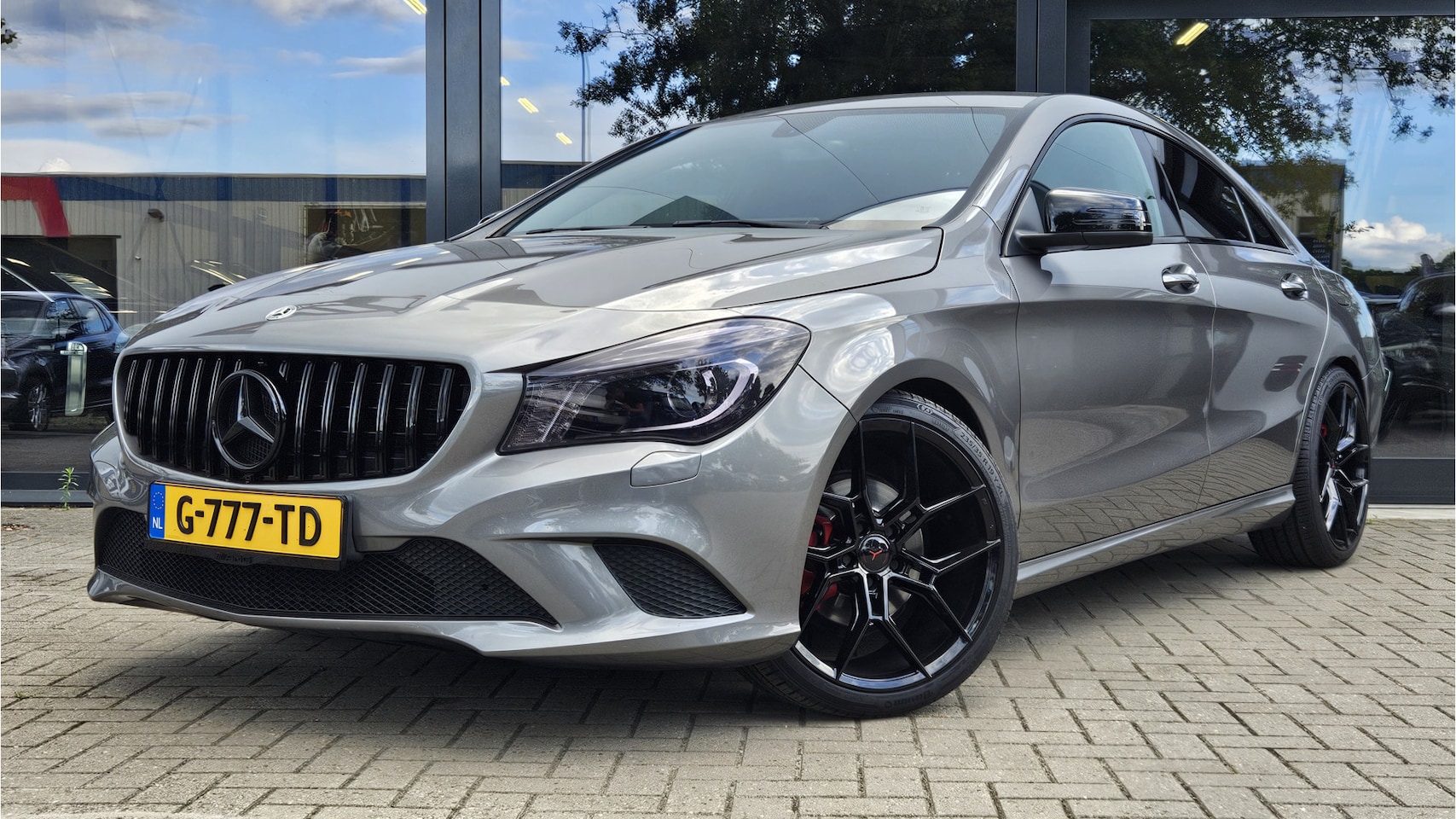 Mercedes-Benz CLA-Klasse - 180 Prestige + CAMERA + XENON + LM VELGEN + HALF LEER - AutoWereld.nl