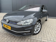Volkswagen Golf - 1.5 TSI Highline Stoelmassage/VIRTUAL COCKPIT/ APPLE CARPLAY/GROOT NAVI/CAMERA