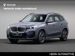 BMW iX1 - xDrive30 67 kWh | M-Sportpakket | 19'' M-Lichtmetaalvelgen | Adaptief M-Onderstel | Trekha