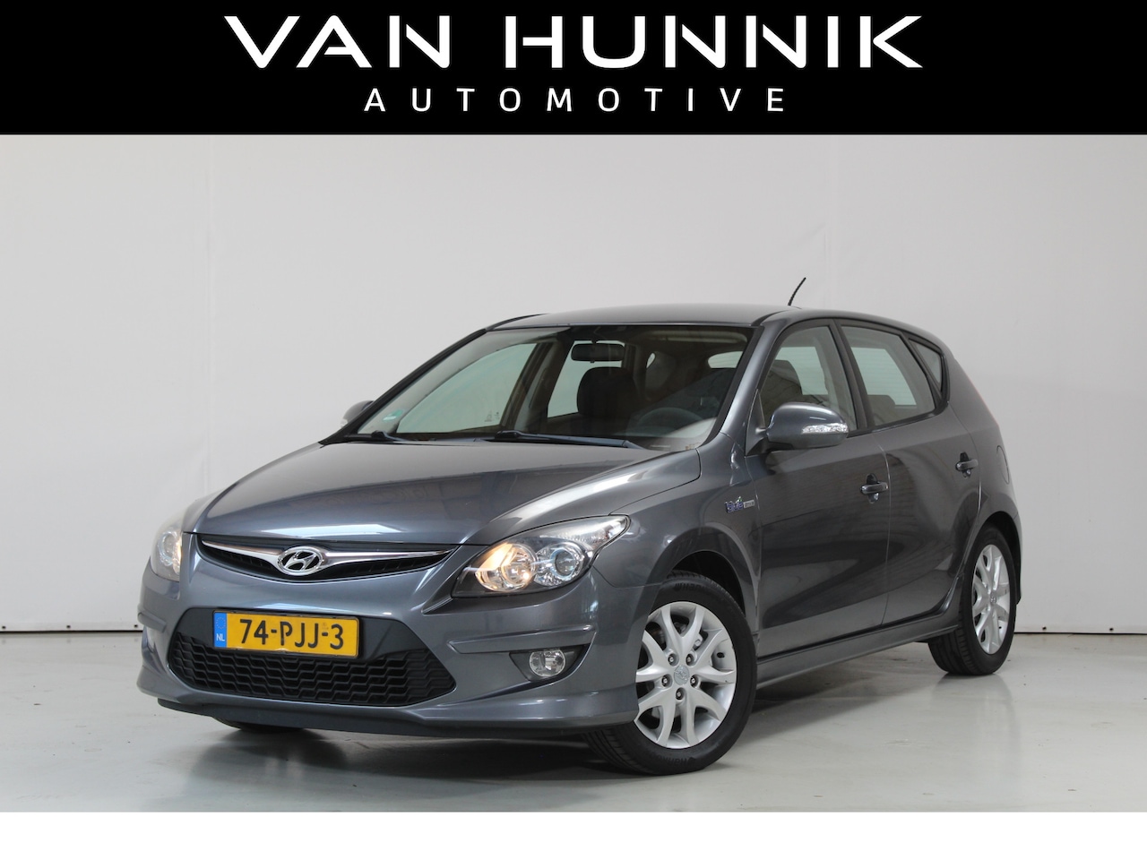 Hyundai i30 - 1.6i i-Motion Business Airco | Cruise | 100% onderhouden - AutoWereld.nl