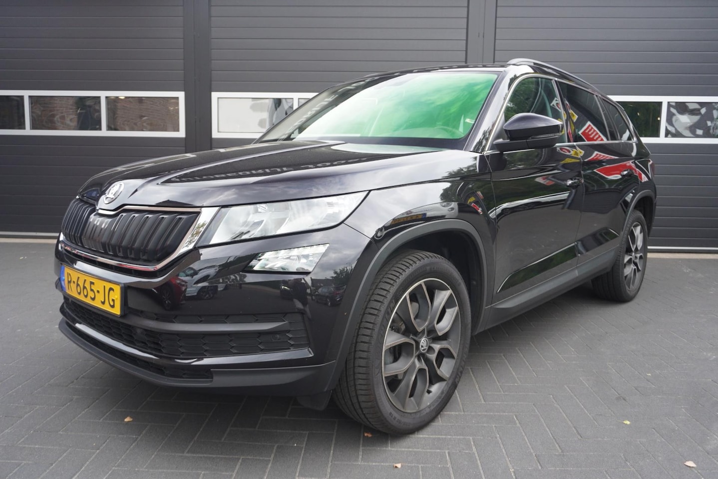 Skoda Kodiaq - 1.5 TSI Ambition Aut/Camera/Elek.Trekhaak/Navi/CC/Airco - AutoWereld.nl
