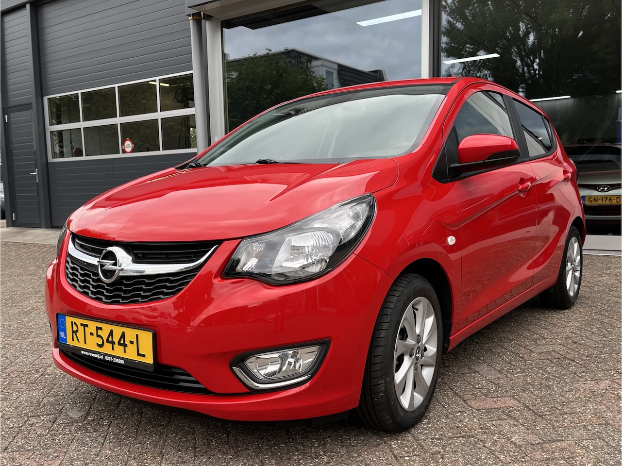 Opel Karl - 1.0 ecoFLEX Innovation Automaat, Carplay, Cruise, Parkeersensoren. - AutoWereld.nl