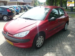 Peugeot 206 - 1.1 XR